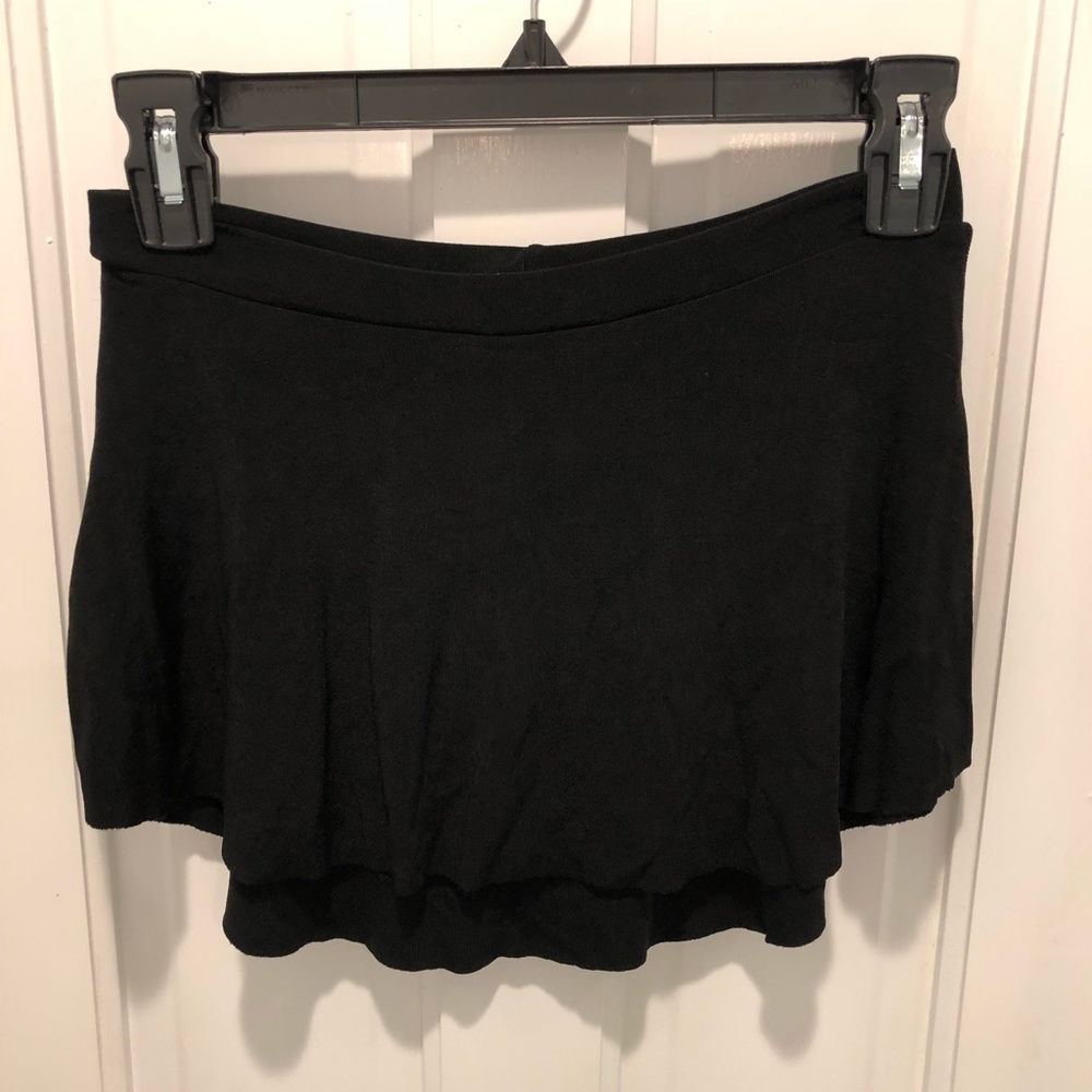 Suffolk Pull On High Low Skirt- M/L